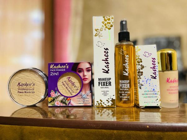 Kashee’s Deal, Foundation, Compact Powder, & Fixer (random Shades)